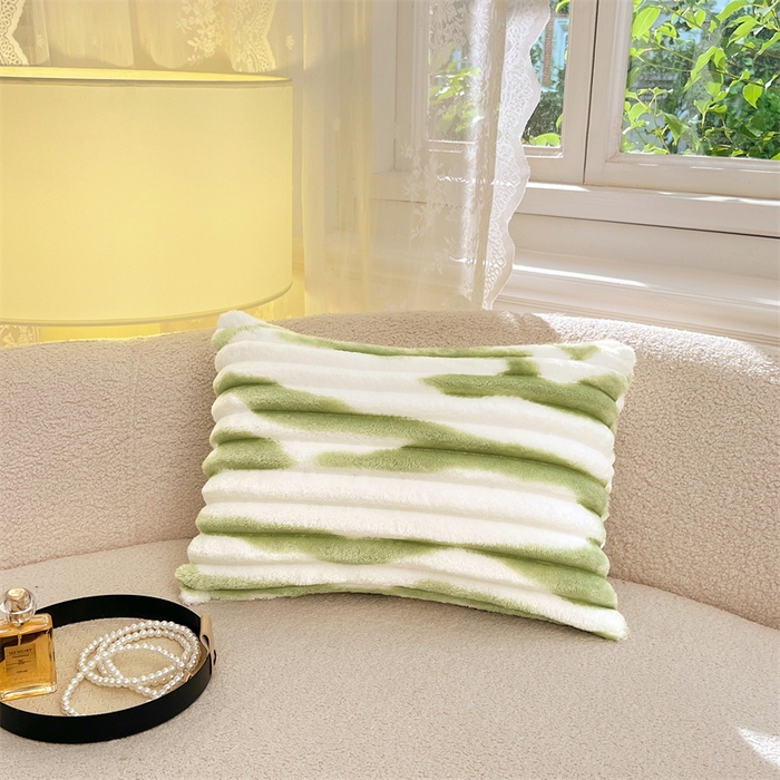 91家纺网 家纺一手货源 找家纺 圣比熊 2025新款法莱绒抱枕套法兰绒枕套宿舍枕芯套兔毛绒30x50枕头套-抽条 法莱绒抽条-梦幻果绿