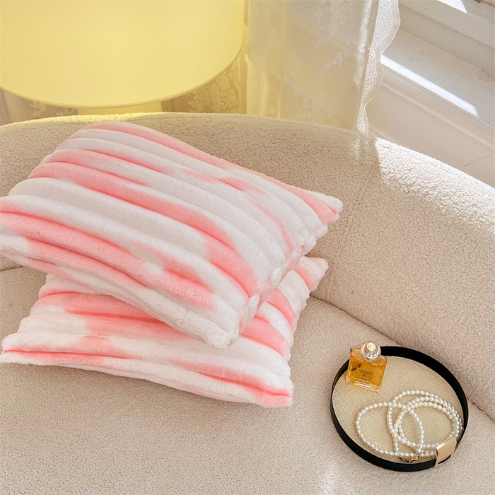 91家纺网 家纺一手货源 找家纺 圣比熊 2025新款法莱绒抱枕套法兰绒枕套宿舍枕芯套兔毛绒30x50枕头套-抽条 法莱绒抽条-梦幻樱粉