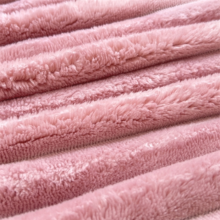 91家纺网 家纺一手货源 找家纺 圣比熊 2025新款法莱绒抱枕套法兰绒枕套宿舍枕芯套兔毛绒30x50枕头套-抽条 法莱绒抽条-云梦粉