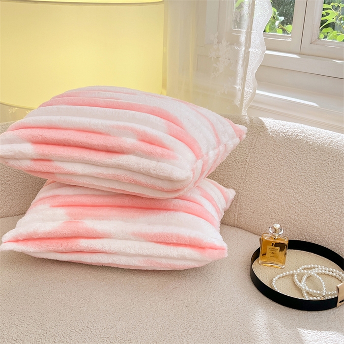 91家纺网 家纺一手货源 找家纺 圣比熊 2025新款法莱绒抱枕套法兰绒枕套宿舍枕芯套兔毛绒30x50枕头套-抽条 法莱绒抽条-梦幻樱粉