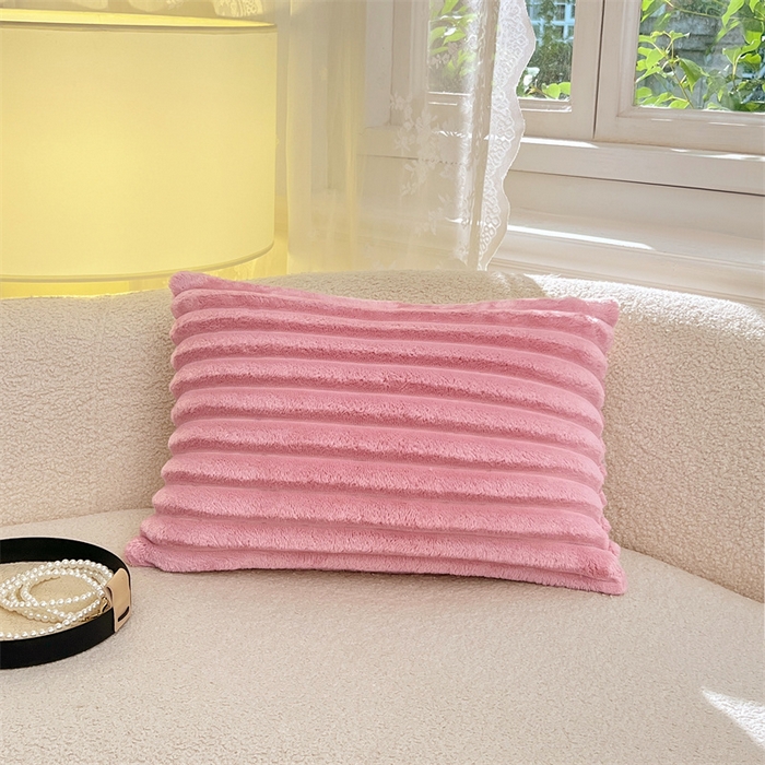 91家纺网 家纺一手货源 找家纺 圣比熊 2025新款法莱绒抱枕套法兰绒枕套宿舍枕芯套兔毛绒30x50枕头套-抽条 法莱绒抽条-云梦粉