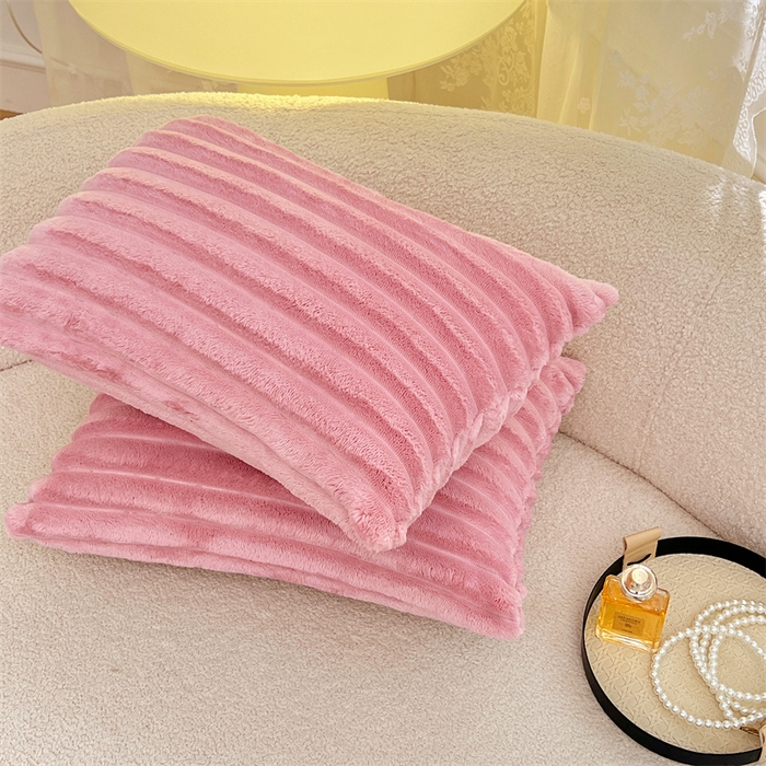 91家纺网 家纺一手货源 找家纺 圣比熊 2025新款法莱绒抱枕套法兰绒枕套宿舍枕芯套兔毛绒30x50枕头套-抽条 法莱绒抽条-云梦粉