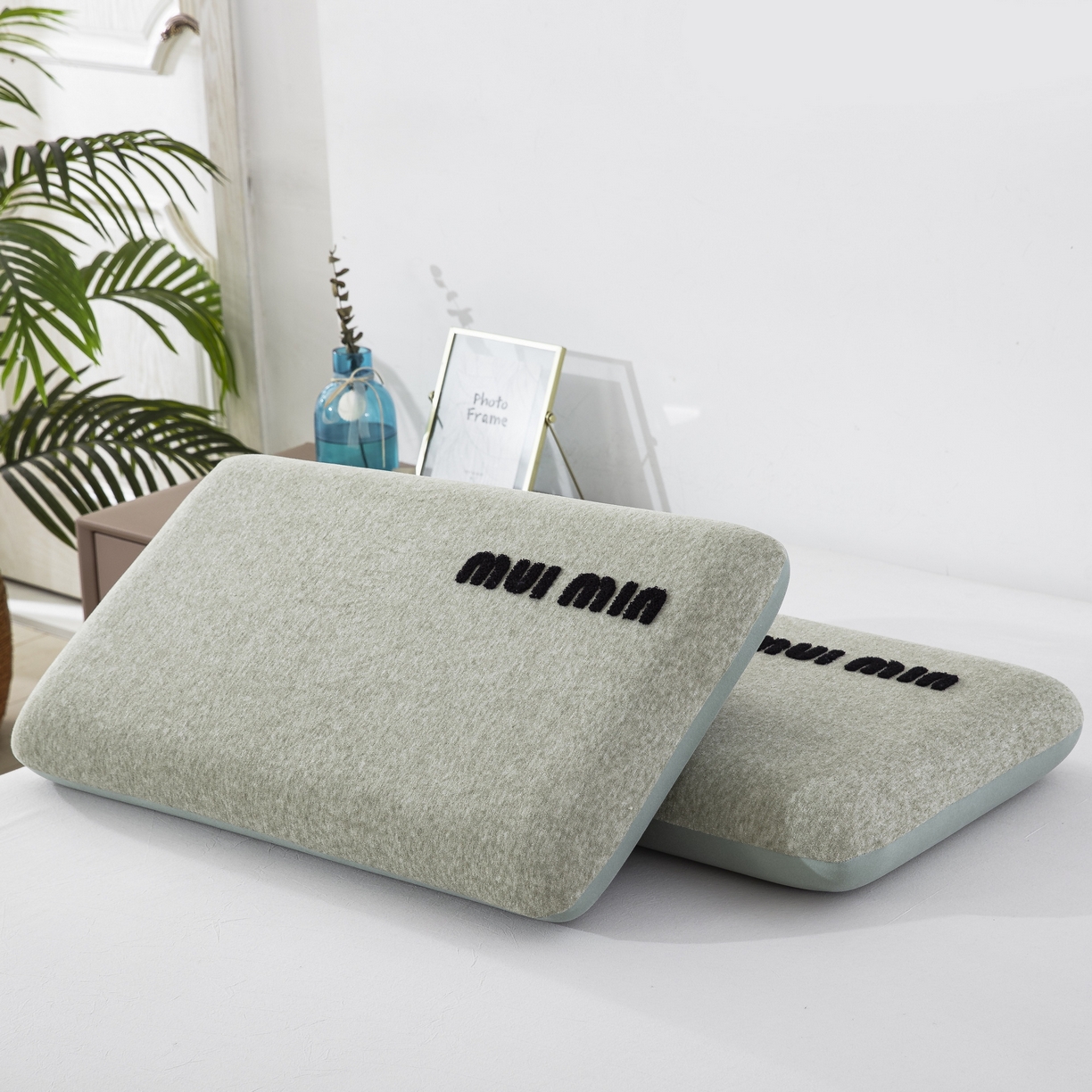 91家纺网 家纺一手货源 找家纺 大黄蜂家居家纺 2025新款毛巾绣仿羊绒星球面包记忆枕套 多巴胺绿