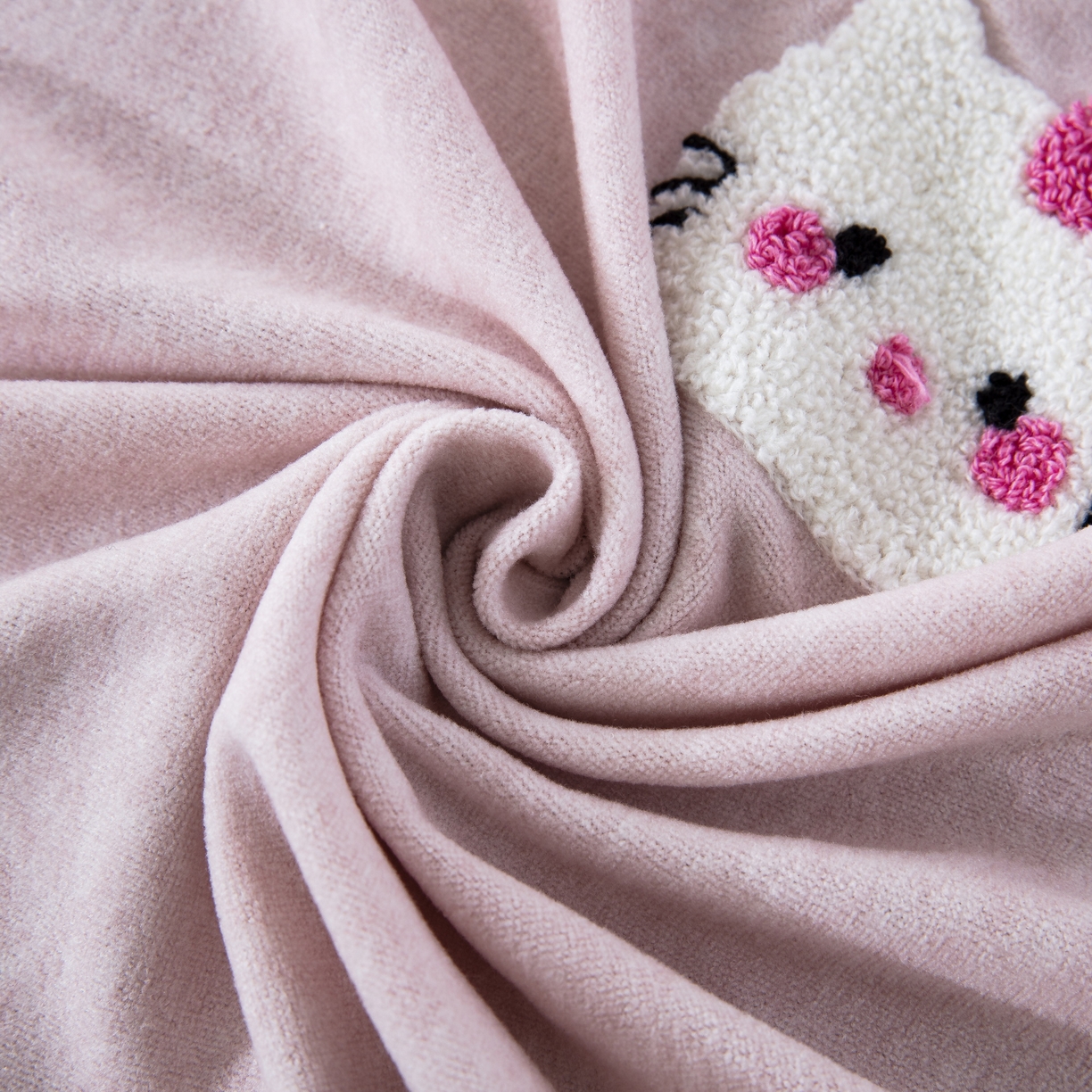 91家纺网 家纺一手货源 找家纺 大黄蜂家居家纺 2025新款毛巾绣仿羊绒星球面包记忆枕套 小猫粉