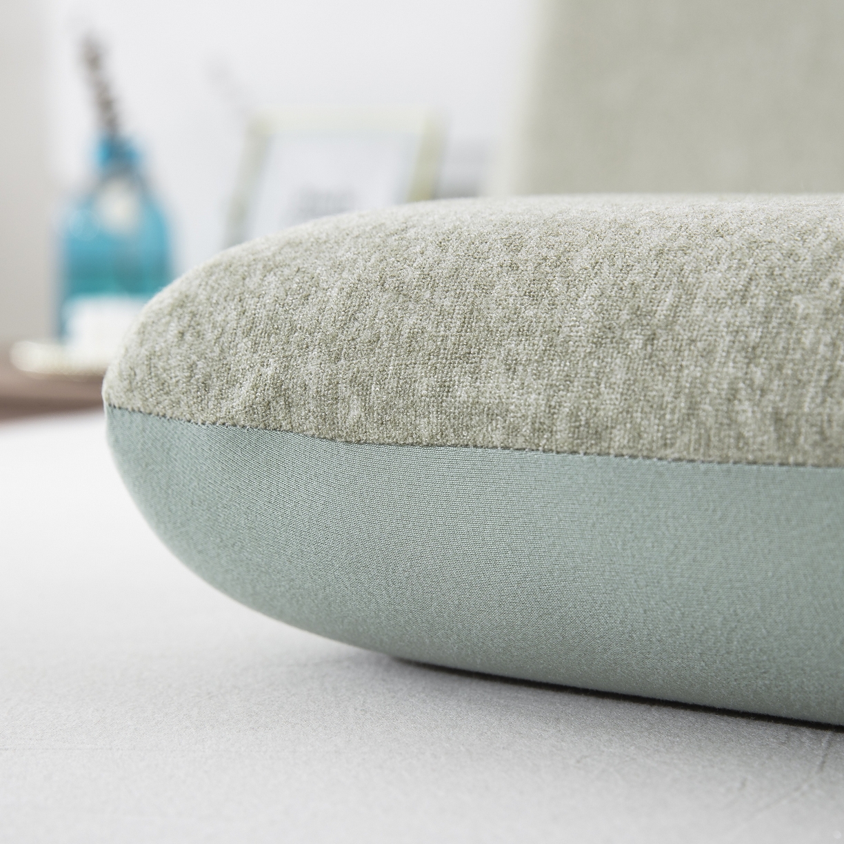 91家纺网 家纺一手货源 找家纺 大黄蜂家居家纺 2025新款毛巾绣仿羊绒星球面包记忆枕套 熊猫绿