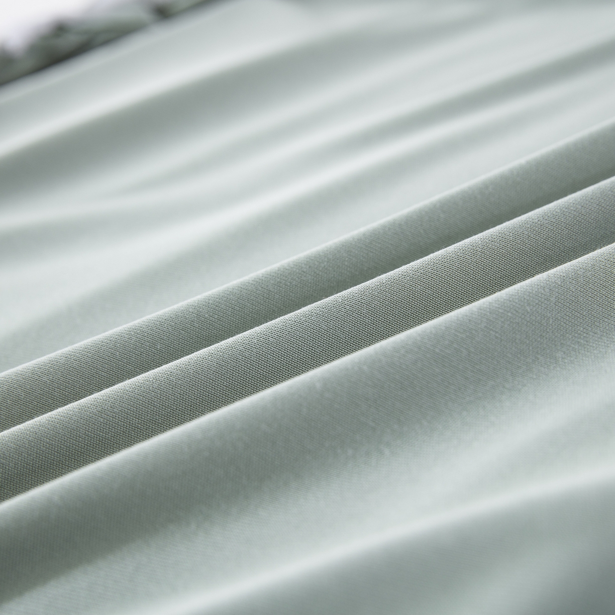 91家纺网 家纺一手货源 找家纺 大黄蜂家居家纺 2025新款毛巾绣仿羊绒星球面包记忆枕套 熊猫绿