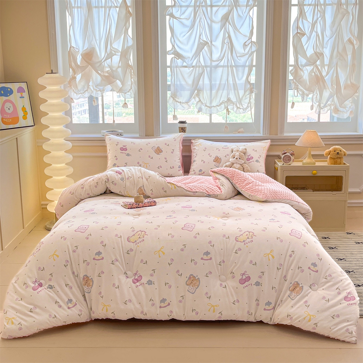 91家纺网 家纺一手货源 找家纺 盛秋家纺 2025新款A类水洗棉水晶绒豆豆被被子被芯 花满天+蝴蝶粉