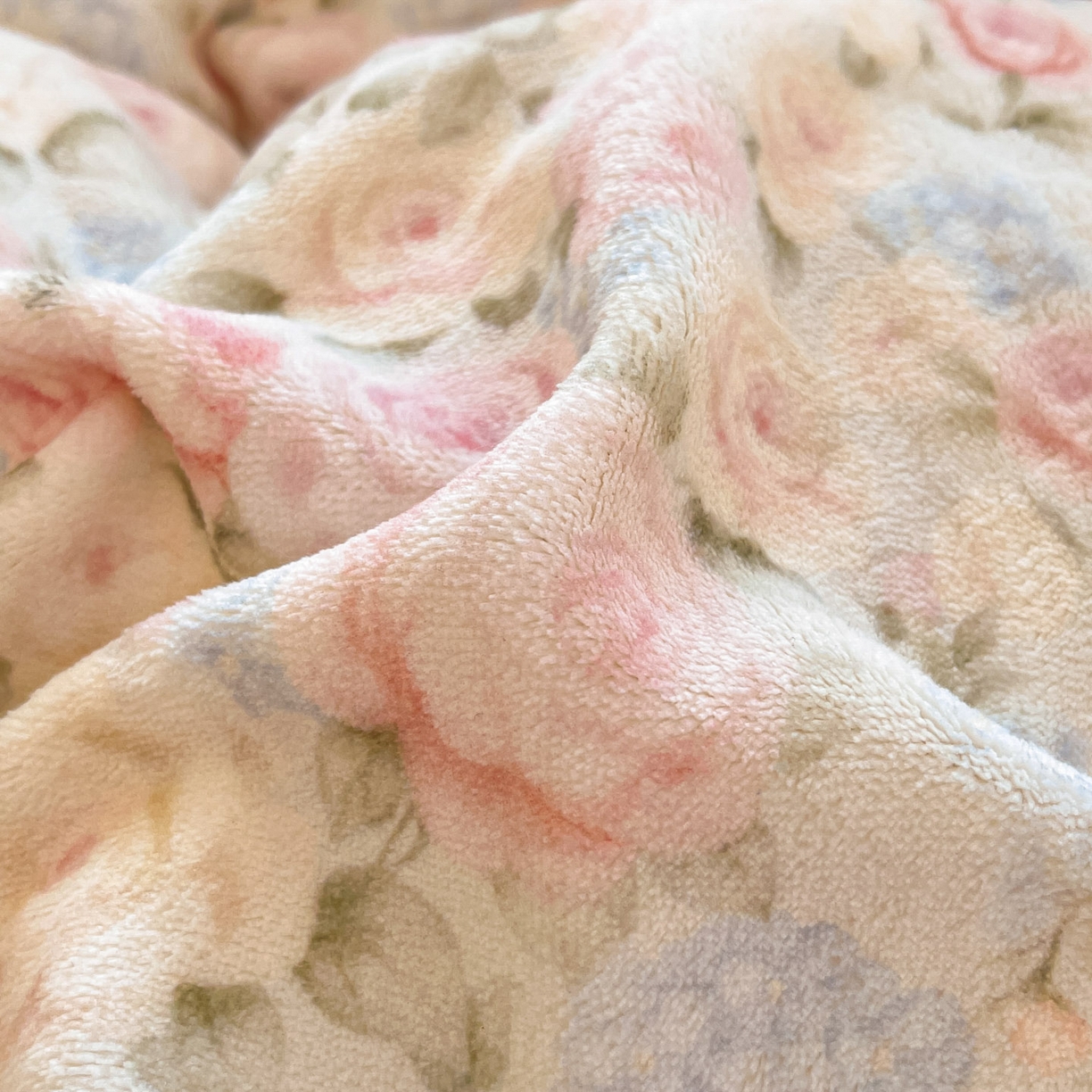 91家纺网 家纺一手货源 找家纺 慕澄家居 2025新款花边款牛奶绒印花四件套 花边款-繁花