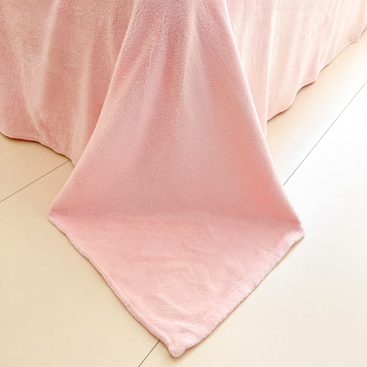 91家纺网 家纺一手货源 找家纺 慕澄家居 2025新款花边款牛奶绒印花四件套 花边款-繁花