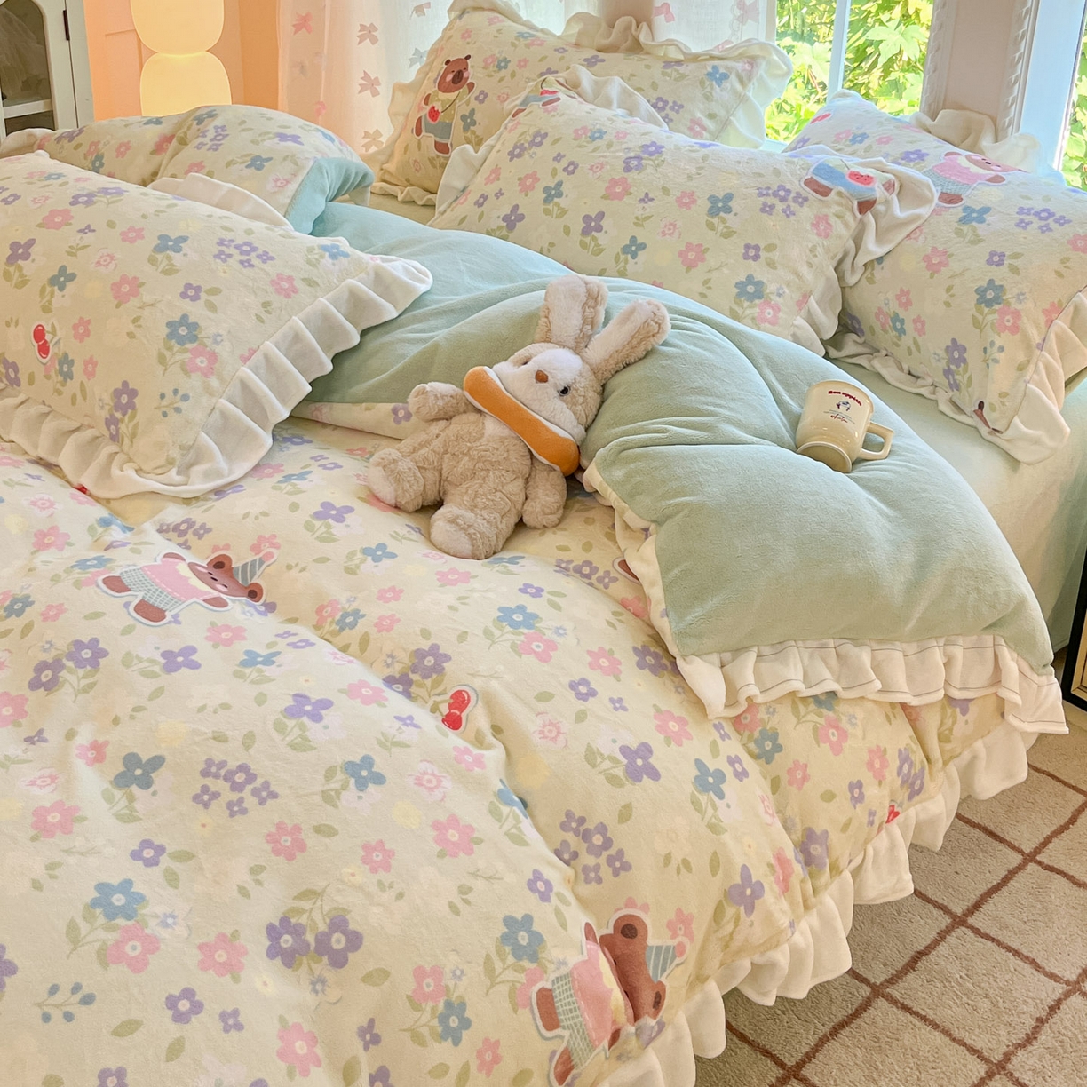 91家纺网 家纺一手货源 找家纺 慕澄家居 2025新款花边款牛奶绒印花四件套 花边款-快乐卡皮