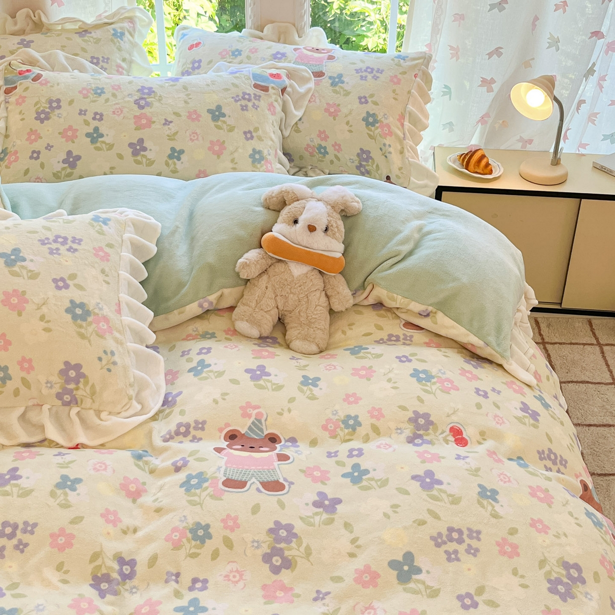 91家纺网 家纺一手货源 找家纺 慕澄家居 2025新款花边款牛奶绒印花四件套 花边款-快乐卡皮