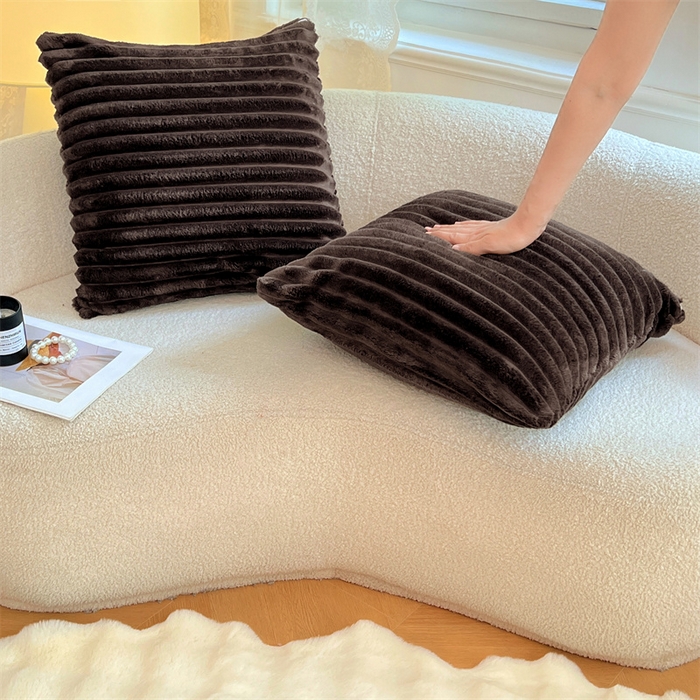 圣比熊 2025新款法莱绒抱枕套法兰绒枕套宿舍枕芯套兔毛绒枕头套-抽条 法莱绒抽条-咖啡色