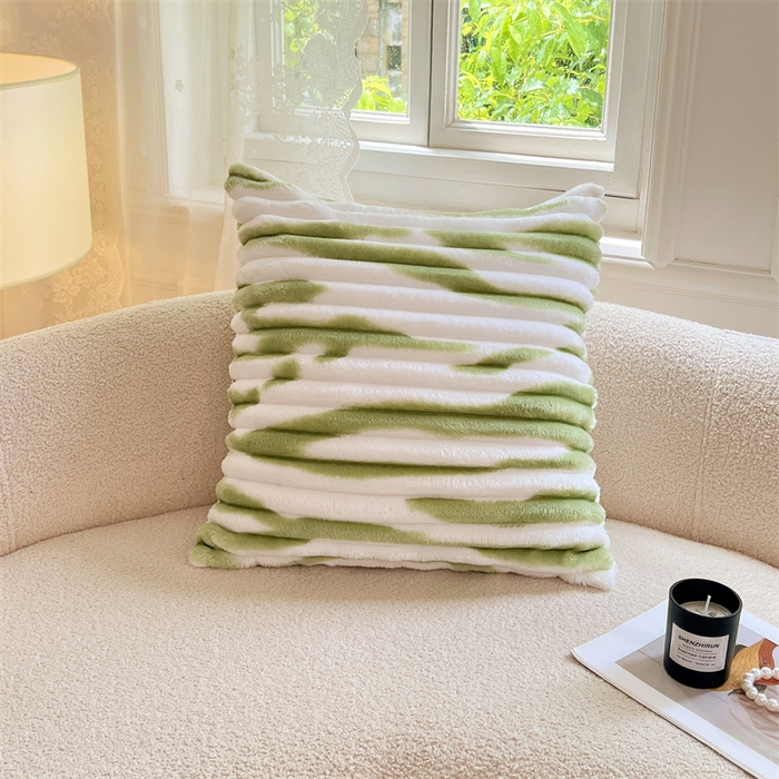 91家纺网 家纺一手货源 找家纺 圣比熊 2025新款法莱绒抱枕套法兰绒枕套宿舍枕芯套兔毛绒枕头套-抽条 法莱绒抽条-梦幻果绿