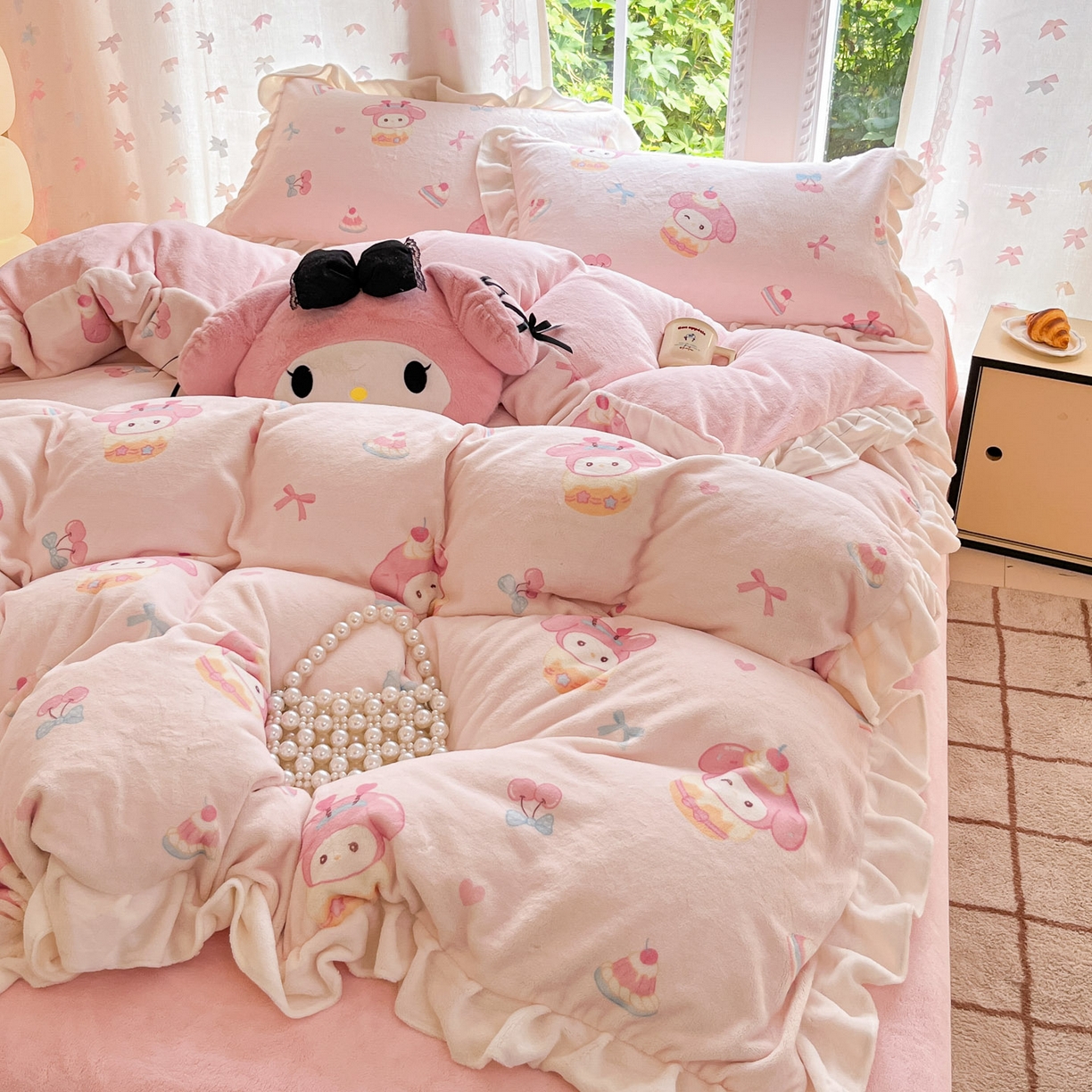 91家纺网 家纺一手货源 找家纺 慕澄家居 2025新款花边款牛奶绒印花四件套 花边款-甜品美乐蒂