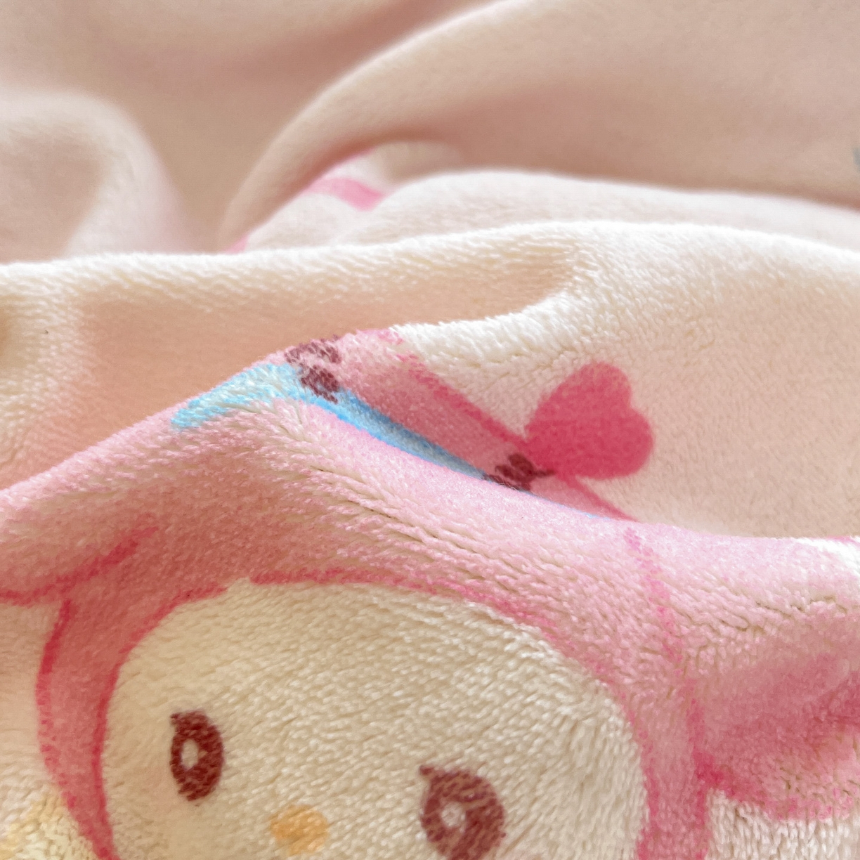 91家纺网 家纺一手货源 找家纺 慕澄家居 2025新款花边款牛奶绒印花四件套 花边款-甜品美乐蒂