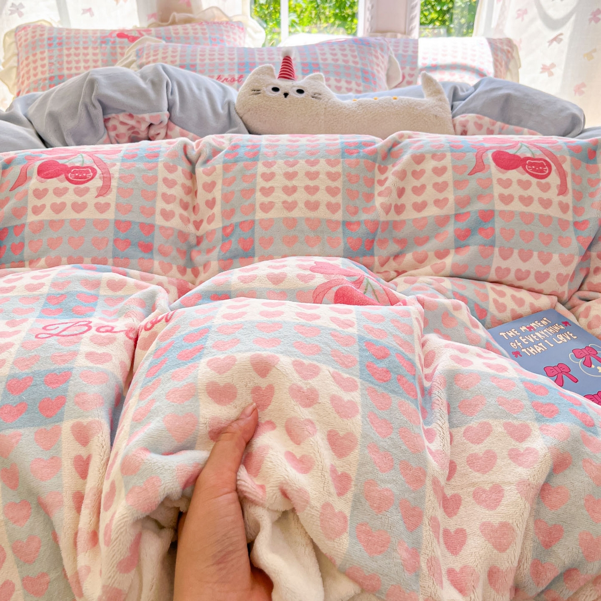 91家纺网 家纺一手货源 找家纺 慕澄家居 2025新款花边款牛奶绒印花四件套 花边款-心心相印