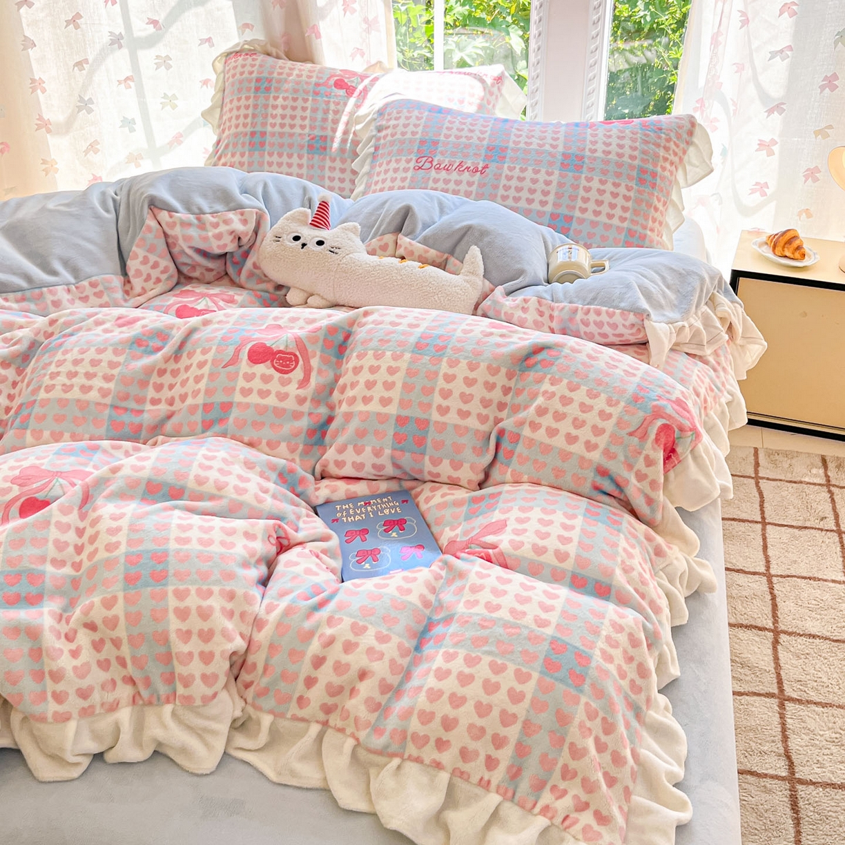 91家纺网 家纺一手货源 找家纺 慕澄家居 2025新款花边款牛奶绒印花四件套 花边款-心心相印