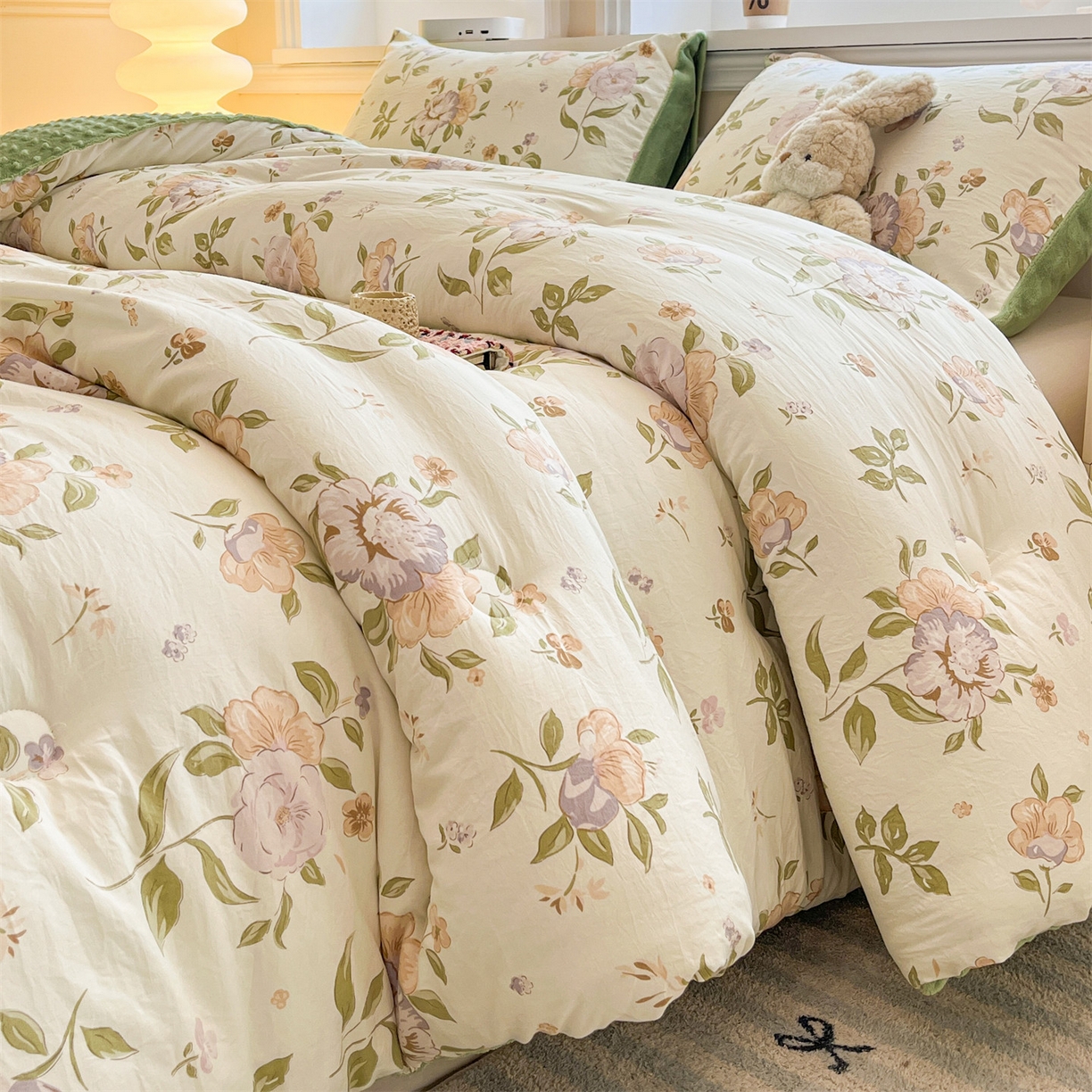 91家纺网 家纺一手货源 找家纺 盛秋家纺 2025新款A类水洗棉水晶绒豆豆被被子被芯 铃兰+橄榄绿