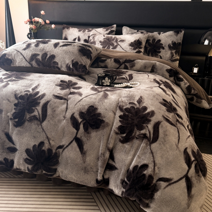 91家纺网 家纺一手货源 找家纺 （总）金盛皇朝家纺 2025新款加厚高克重兔毛牛奶绒美拉德色系床盖单件三件套四件套