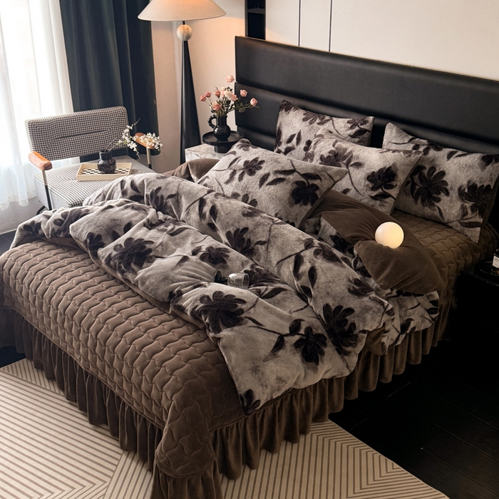 91家纺网 家纺一手货源 找家纺 （总）金盛皇朝家纺 2025新款加厚高克重兔毛牛奶绒美拉德色系床盖单件三件套四件套