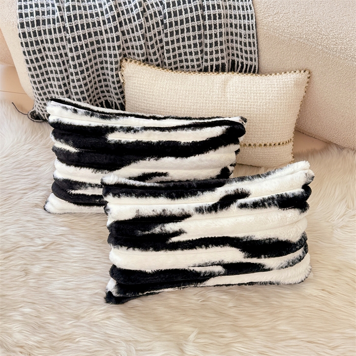 91家纺网 家纺一手货源 找家纺 梦舒羽 2025新款兔毛绒抱枕套法兰绒枕套宿舍枕芯套法莱绒30x50枕头套-抽条 兔毛绒抽条-梦幻墨白