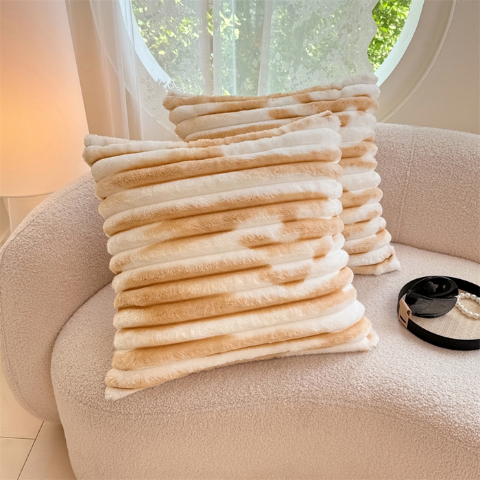 91家纺网 家纺一手货源 找家纺 梦舒羽 2025新款兔毛绒抱枕套法兰绒枕套宿舍枕芯套法莱绒枕头套-抽条 兔毛绒抽条-梦幻奶咖