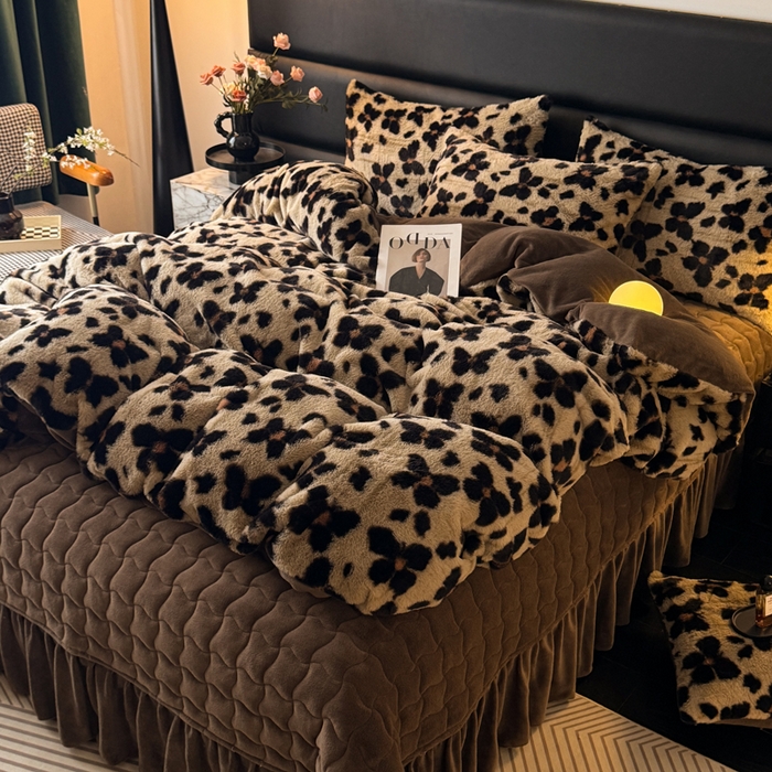 91家纺网 家纺一手货源 找家纺 （总）金盛皇朝家纺 2025新款加厚高克重兔毛牛奶绒美拉德色系床盖单件三件套四件套