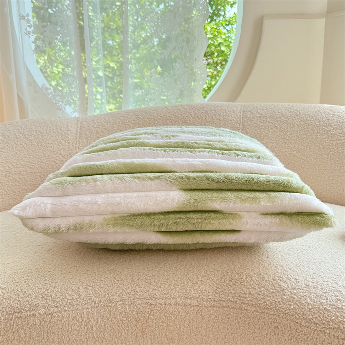 91家纺网 家纺一手货源 找家纺 梦舒羽 2025新款兔毛绒抱枕套法兰绒枕套宿舍枕芯套法莱绒枕头套-抽条 兔毛绒抽条-梦幻果绿