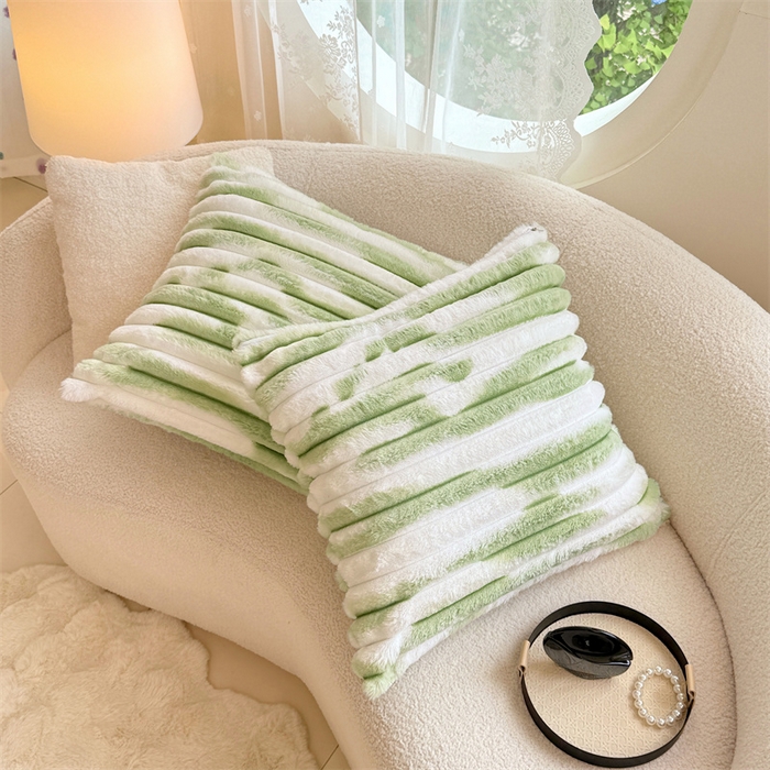 91家纺网 家纺一手货源 找家纺 梦舒羽 2025新款兔毛绒抱枕套法兰绒枕套宿舍枕芯套法莱绒枕头套-抽条 兔毛绒抽条-梦幻果绿