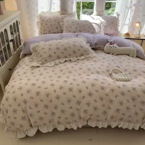 91家纺网 家纺一手货源 找家纺 慕澄家居 2025新款花边款牛奶绒印花四件套 花边款-梦幻花语