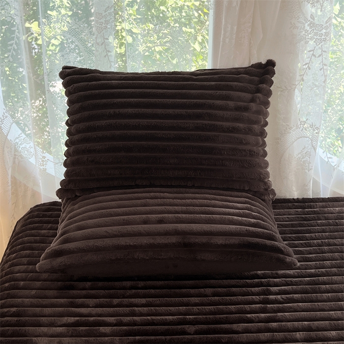 91家纺网 家纺一手货源 找家纺 梦舒羽 2025新款兔毛绒枕套宿舍枕芯套单人48x74cm法兰绒法莱绒枕头套-抽条 兔毛绒抽条-咖啡色