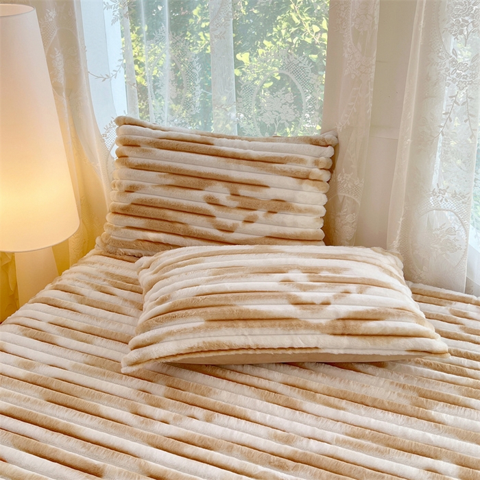 91家纺网 家纺一手货源 找家纺 （总）梦舒羽 2025新款兔毛绒枕套宿舍枕芯套单人48x74cm法兰绒法莱绒枕头套-抽条