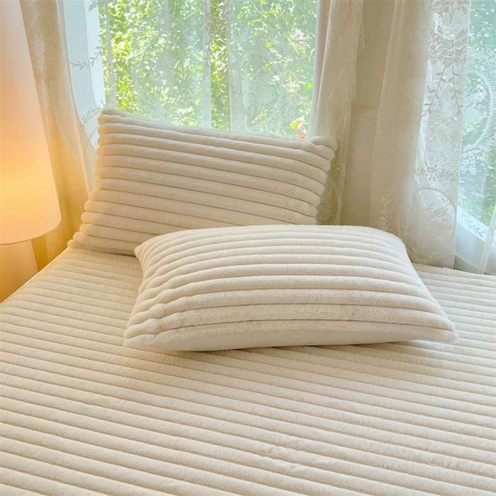 梦舒羽 2025新款兔毛绒枕套宿舍枕芯套单人48x74cm法兰绒法莱绒枕头套-抽条 兔毛绒抽条-晨曦白