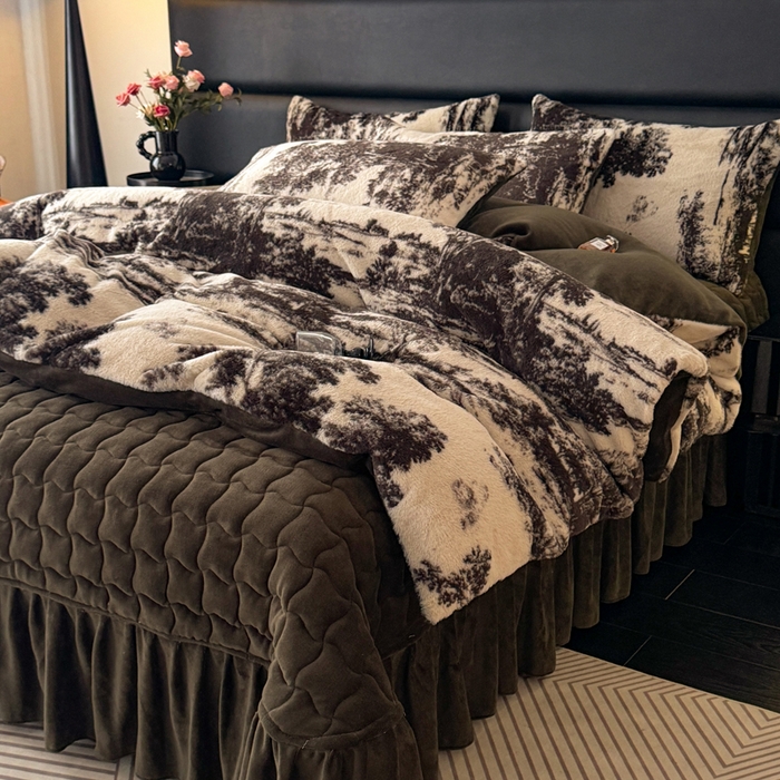 91家纺网 家纺一手货源 找家纺 （总）金盛皇朝家纺 2025新款加厚高克重兔毛牛奶绒美拉德色系床盖单件三件套四件套