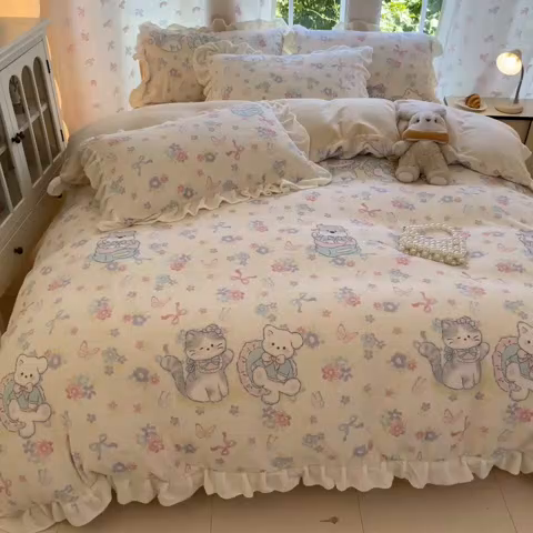 91家纺网 家纺一手货源 找家纺 慕澄家居 2025新款花边款牛奶绒印花四件套 花边款-奶奶可爱