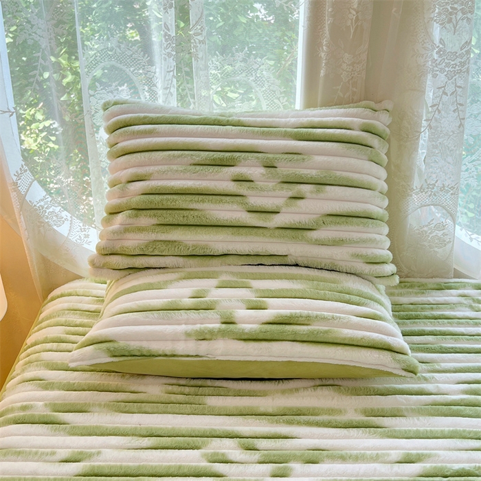 91家纺网 家纺一手货源 找家纺 梦舒羽 2025新款兔毛绒枕套宿舍枕芯套单人48x74cm法兰绒法莱绒枕头套-抽条 兔毛绒抽条-梦幻果绿