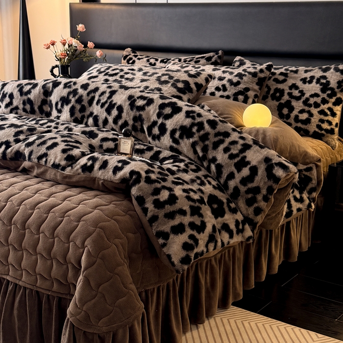 91家纺网 家纺一手货源 找家纺 （总）金盛皇朝家纺 2025新款加厚高克重兔毛牛奶绒美拉德色系床盖单件三件套四件套