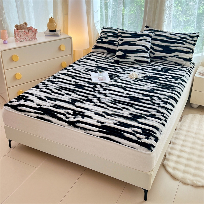 91家纺网 家纺一手货源 找家纺 梦舒羽 2025新款兔毛绒床笠床垫法兰绒保护套牛奶绒席梦思法莱绒床垫套-抽条 兔毛绒抽条-梦幻墨白