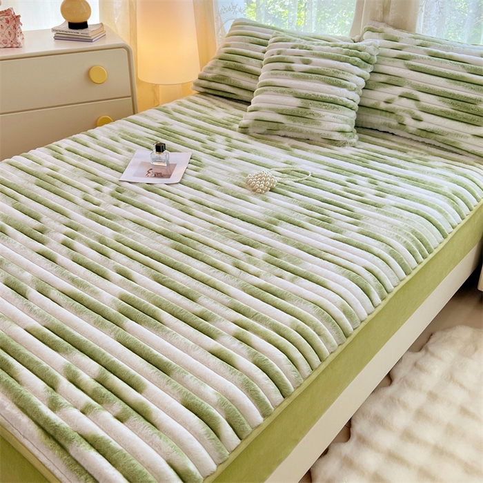 91家纺网 家纺一手货源 找家纺 梦舒羽 2025新款兔毛绒床笠床垫法兰绒保护套牛奶绒席梦思法莱绒床垫套-抽条 兔毛绒抽条-梦幻果绿