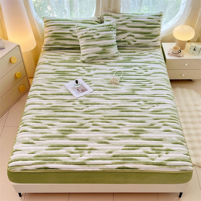 91家纺网 家纺一手货源 找家纺 梦舒羽 2025新款兔毛绒床笠床垫法兰绒保护套牛奶绒席梦思法莱绒床垫套-抽条 兔毛绒抽条-梦幻果绿