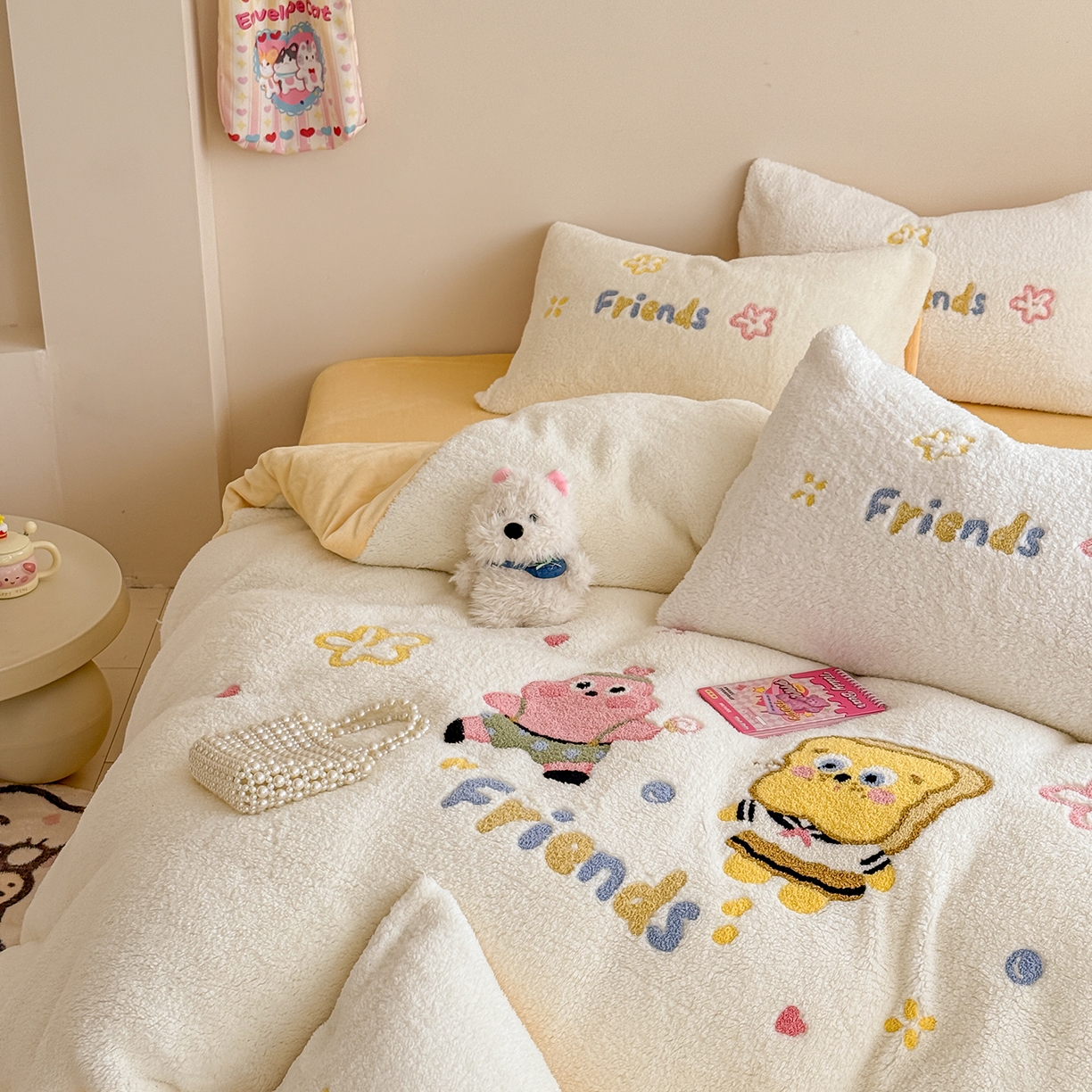 91家纺网 家纺一手货源 找家纺 典曼家纺 2025新款A类羊羔绒刺绣四件套系列 好伙伴