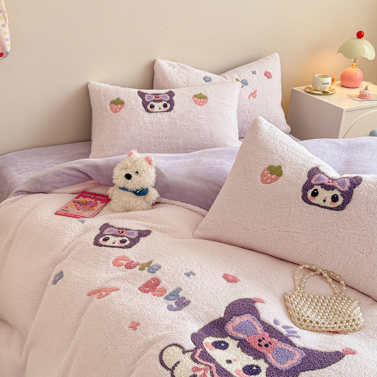 91家纺网 家纺一手货源 找家纺 典曼家纺 2025新款A类羊羔绒刺绣四件套系列 甜心宝贝