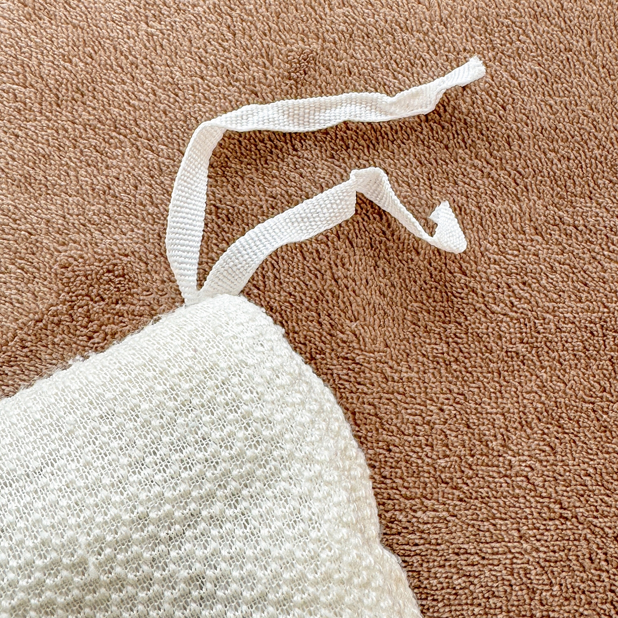 91家纺网 家纺一手货源 找家纺 典曼家纺 2025新款A类羊羔绒刺绣四件套系列 奇妙兔