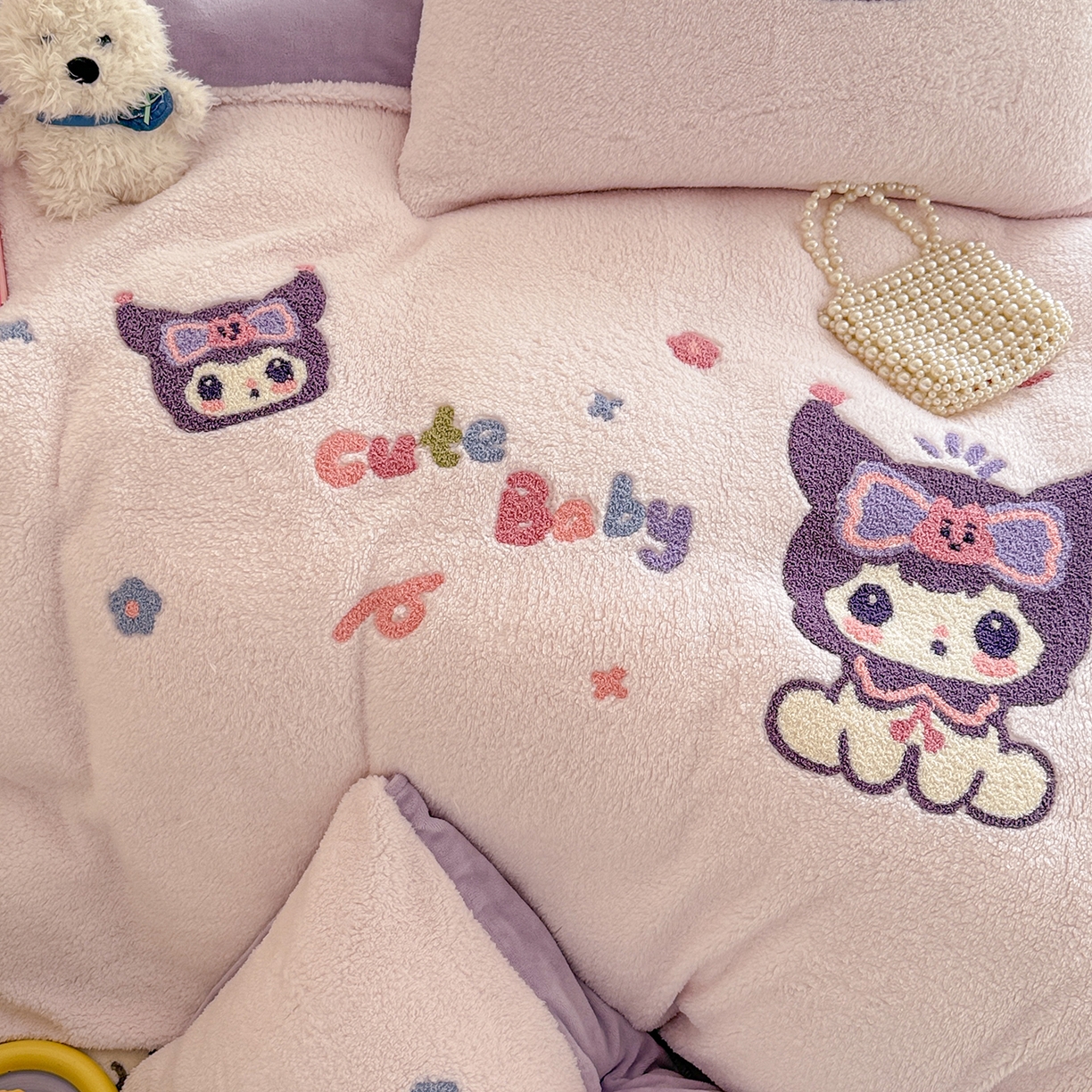 91家纺网 家纺一手货源 找家纺 典曼家纺 2025新款A类羊羔绒刺绣四件套系列 甜心宝贝