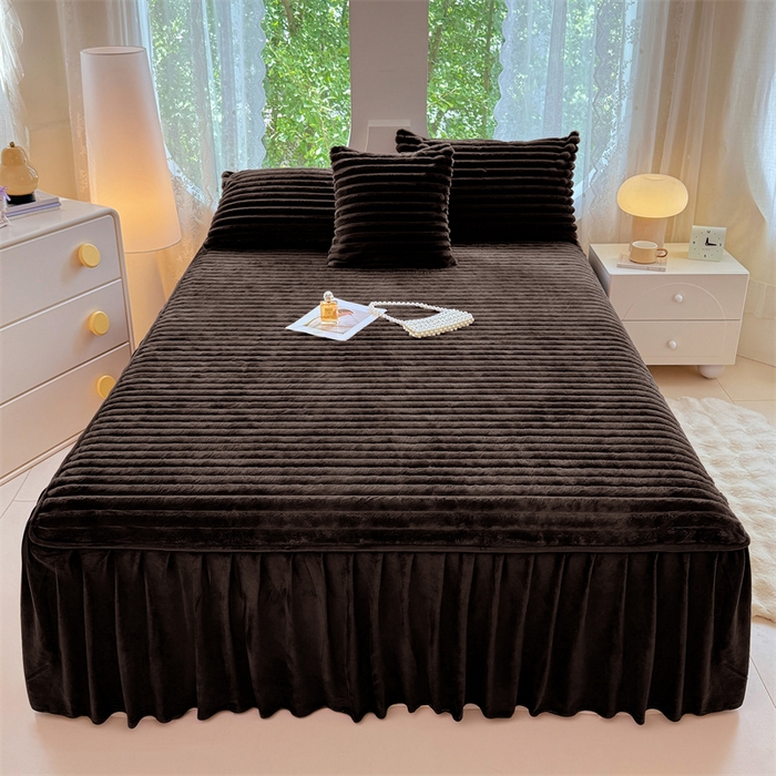 91家纺网 家纺一手货源 找家纺 梦舒羽 2025新款兔毛绒床裙法兰绒床垫保护罩牛奶绒床垫法莱绒床单罩-抽条 兔毛绒抽条-咖啡色