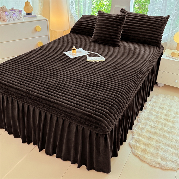 91家纺网 家纺一手货源 找家纺 梦舒羽 2025新款兔毛绒床裙法兰绒床垫保护罩牛奶绒床垫法莱绒床单罩-抽条 兔毛绒抽条-咖啡色