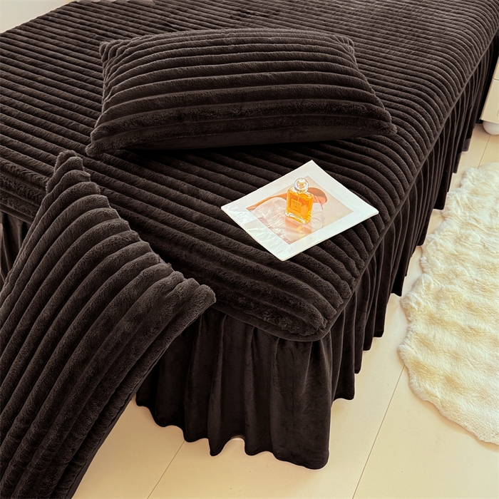 91家纺网 家纺一手货源 找家纺 梦舒羽 2025新款兔毛绒床裙法兰绒床垫保护罩牛奶绒床垫法莱绒床单罩-抽条 兔毛绒抽条-咖啡色