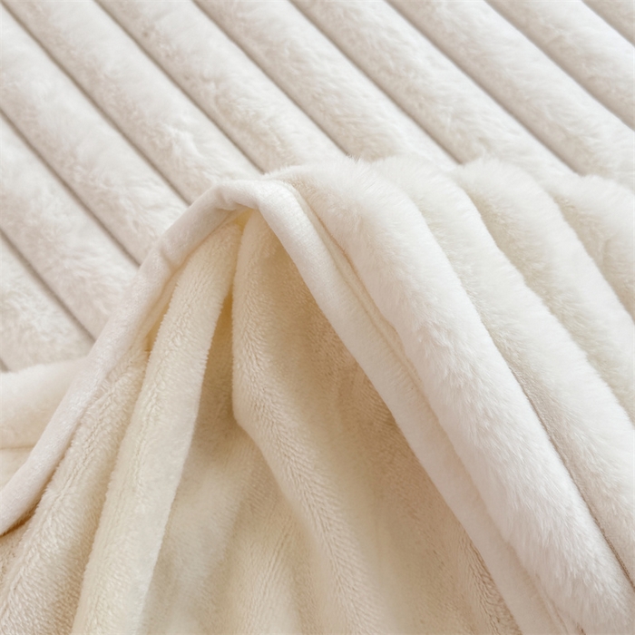 91家纺网 家纺一手货源 找家纺 梦舒羽 2025新款兔毛绒床裙法兰绒床垫保护罩牛奶绒床垫法莱绒床单罩-抽条 兔毛绒抽条-晨曦白