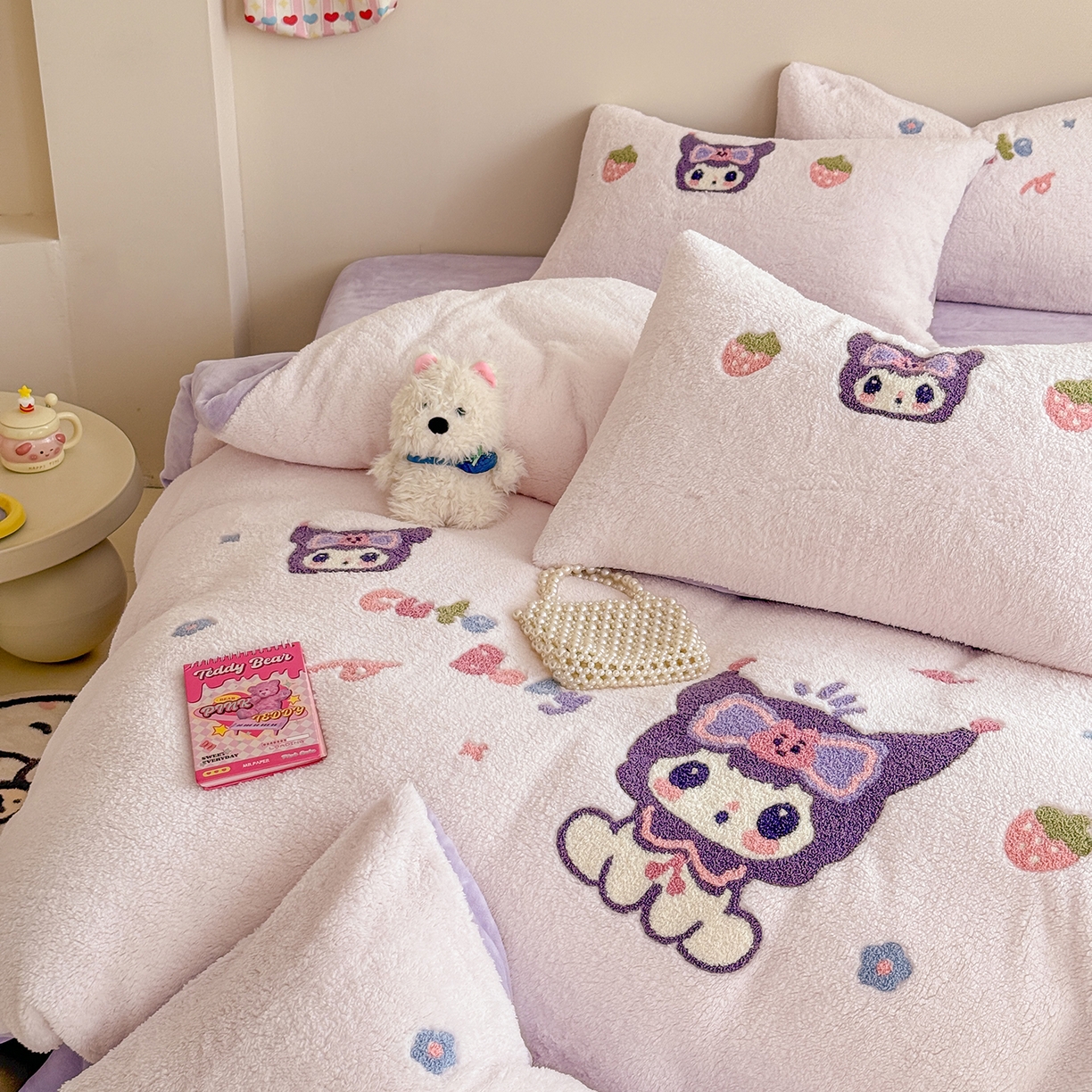 91家纺网 家纺一手货源 找家纺 典曼家纺 2025新款A类羊羔绒刺绣四件套系列 甜心宝贝