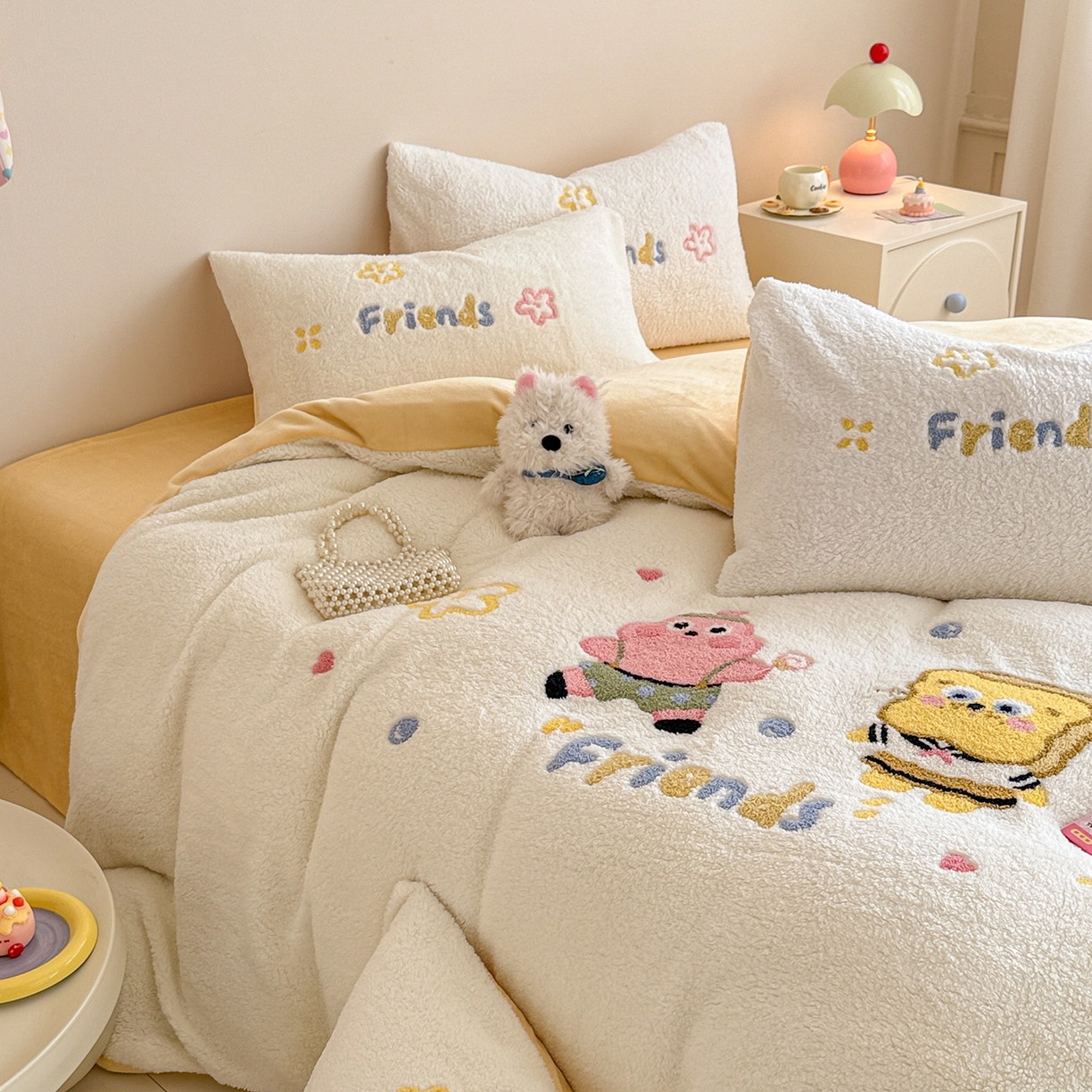 91家纺网 家纺一手货源 找家纺 典曼家纺 2025新款A类羊羔绒刺绣四件套系列 好伙伴